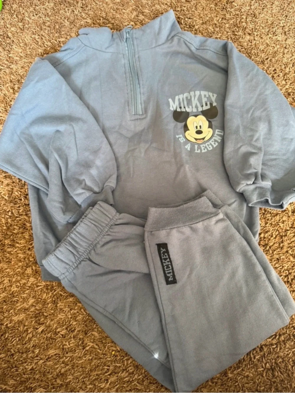 Mickey Mouse sweater and sweats set size 4T